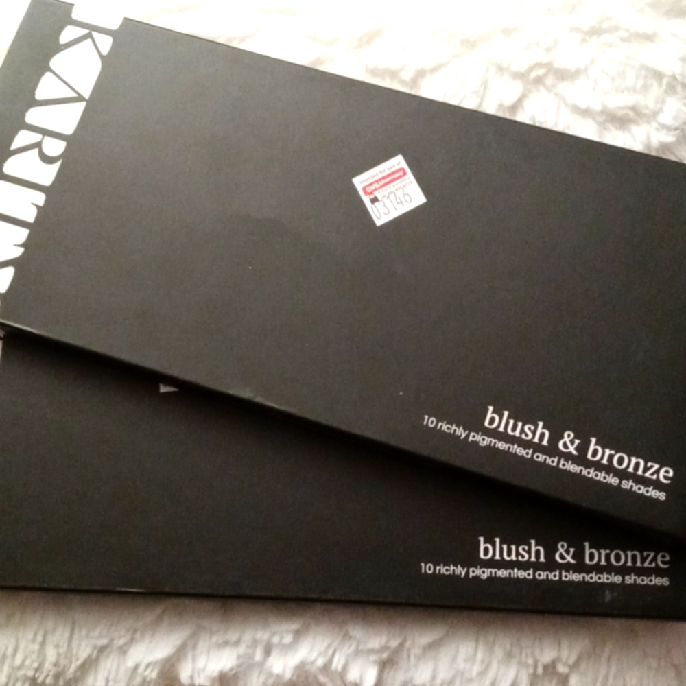 (3 for $30) Karity blush and bronze 10 pan palette